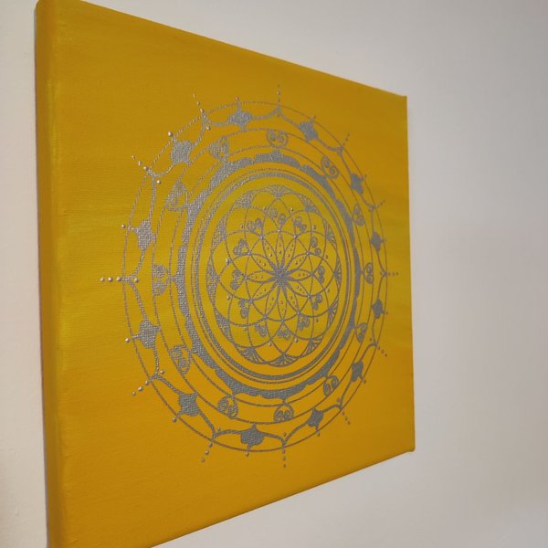 Energiebild * Mandala No. 5 * Transformation * Acryl * gelb & silber * 20x20 cm